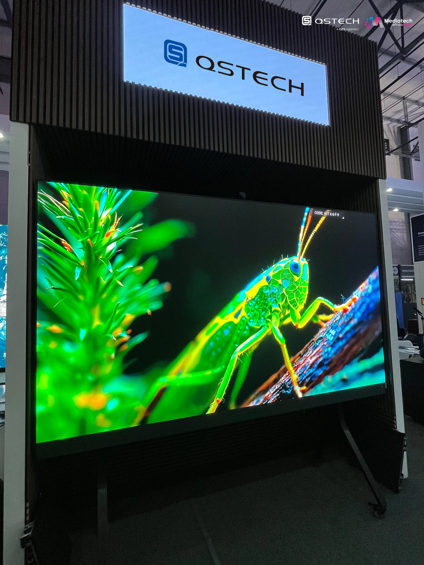 X Wall V3 COB all-in-one LED display for meeting rooms and collaboration spaces