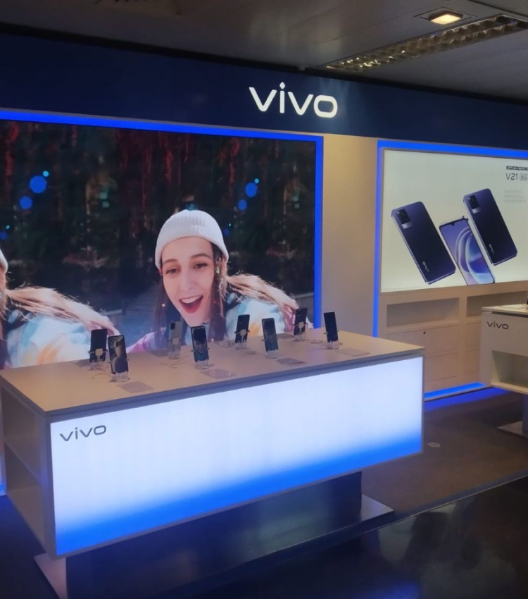 Indoor Commercial Display at Vivo mobile phone store in Spain