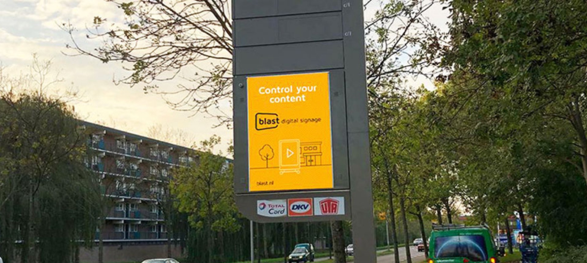 Amsterdam Gas Station Information Release Display System